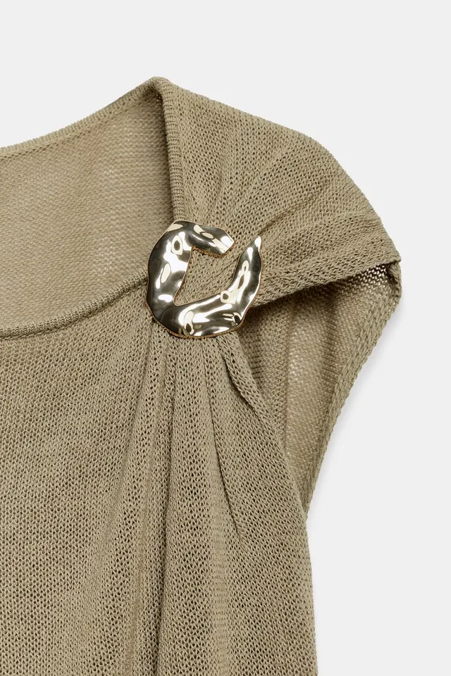KNIT TOP WITH METALLIC TRIMS – image 10