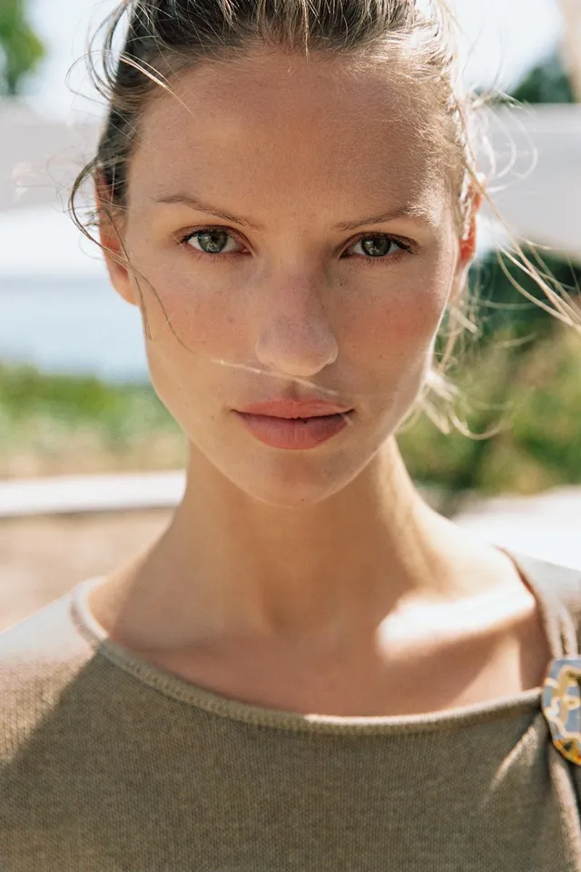 KNIT TOP WITH METALLIC TRIMS – image 3