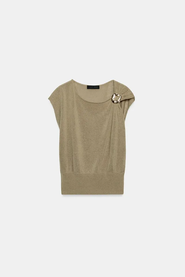 KNIT TOP WITH METALLIC TRIMS – image 8