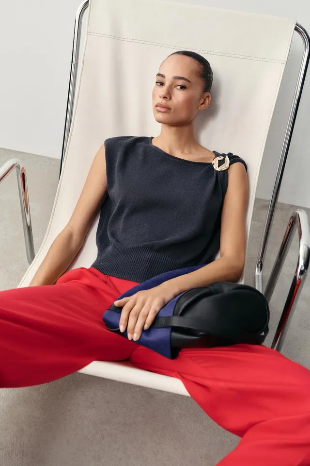 KNIT TOP WITH METALLIC TRIMS – image 5