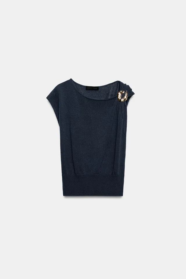 KNIT TOP WITH METALLIC TRIMS – image 7