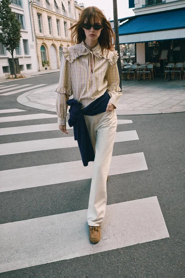 CHECK RUFFLE BLOUSE