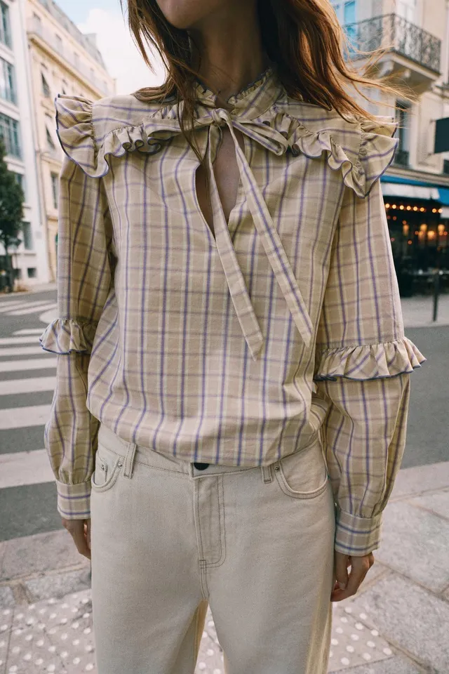 CHECK RUFFLE BLOUSE – image 2