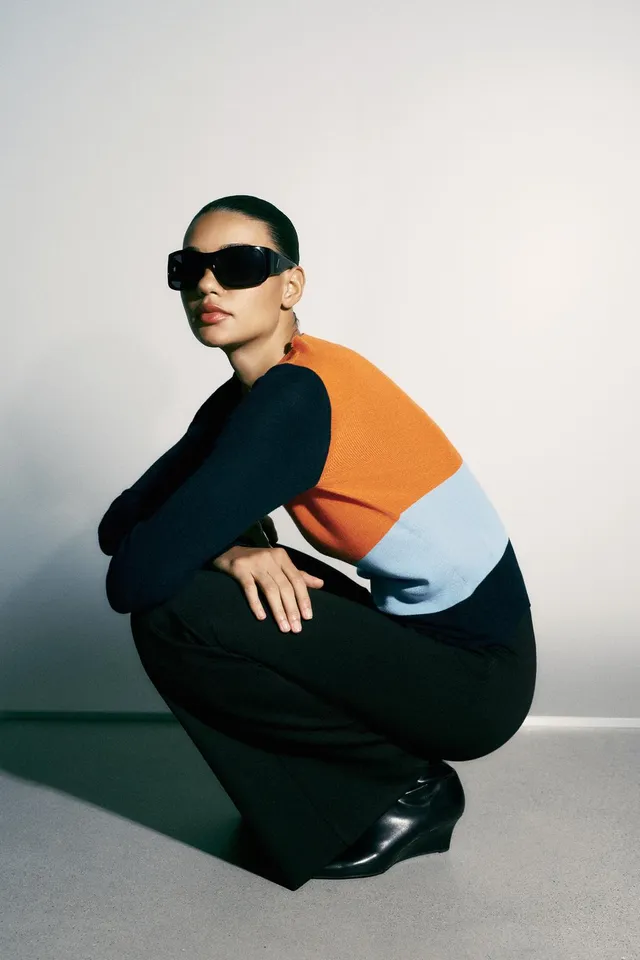 COLOUR BLOCK FINE KNIT TOP – image 4
