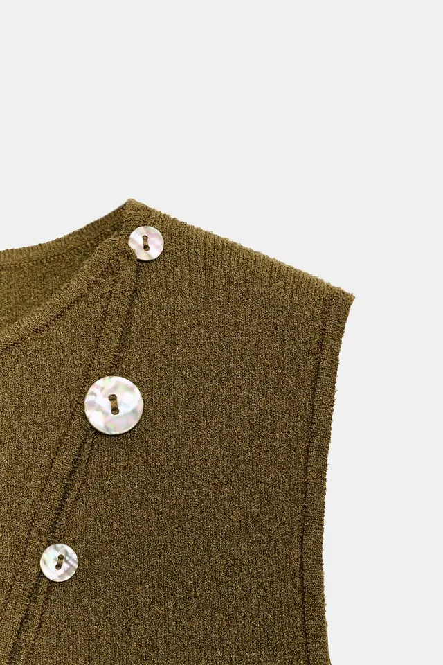ASYMMETRIC BUTTONED KNIT TOP – image 9