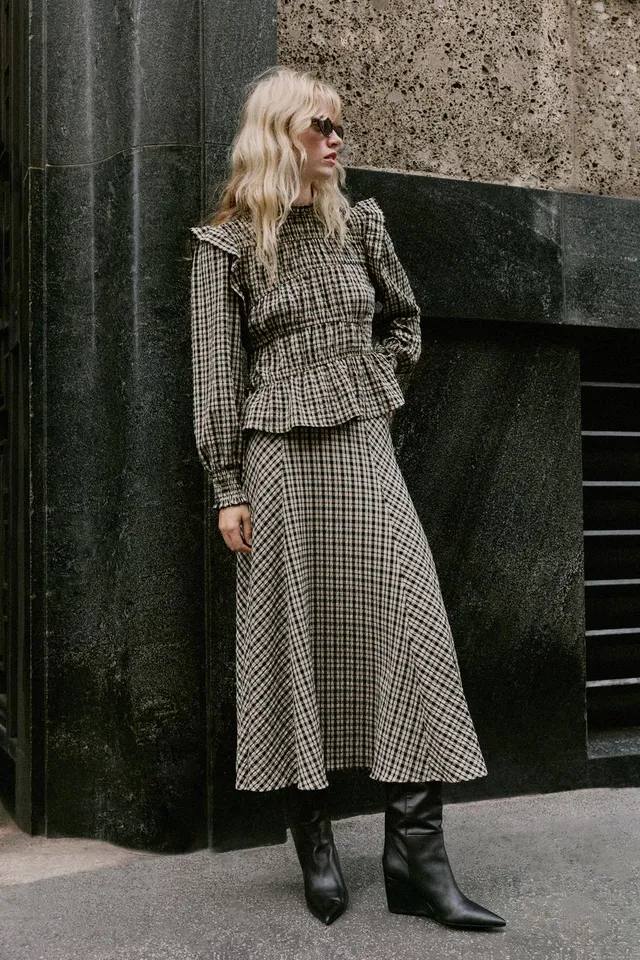 CHECK BLOUSE WITH RUFFLES