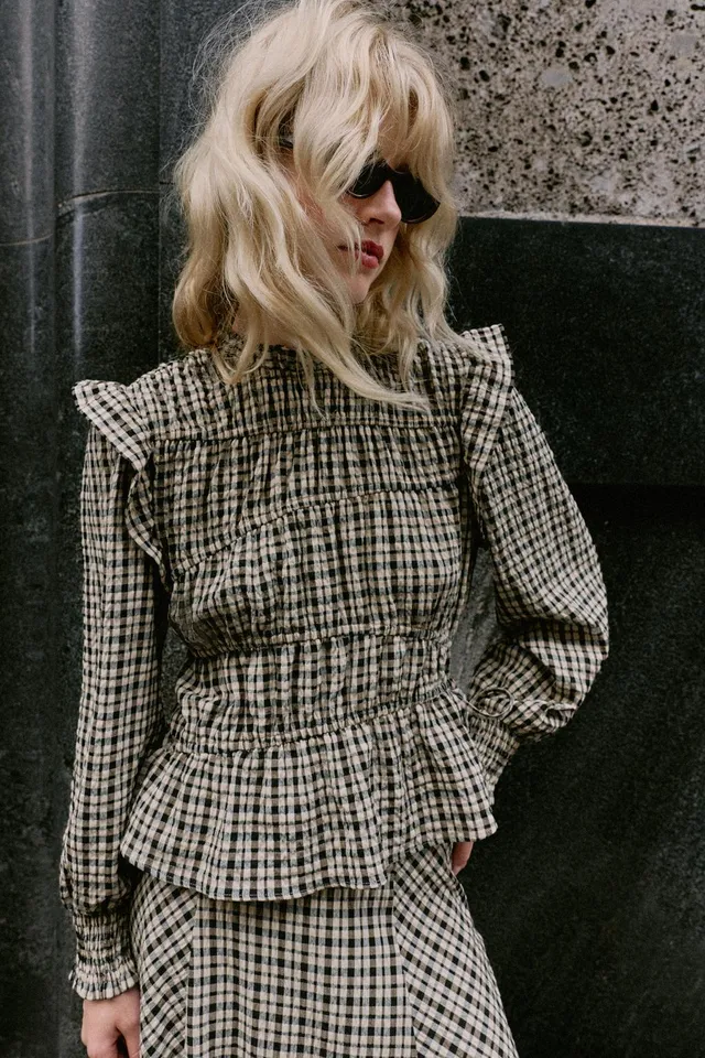 CHECK BLOUSE WITH RUFFLES – image 2