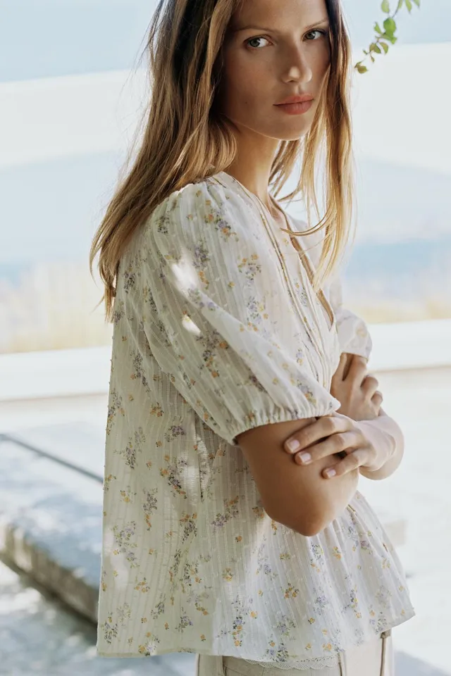 FLORAL PRINT BLOUSE WITH TUCKS – image 4