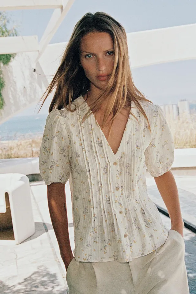 FLORAL PRINT BLOUSE WITH TUCKS – image 6