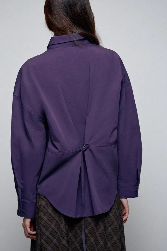 OVERSIZE SHIRT WITH BACK BUCKLE – image 2