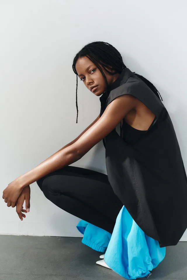 SLEEVELESS POPLIN SHIRT – image 7