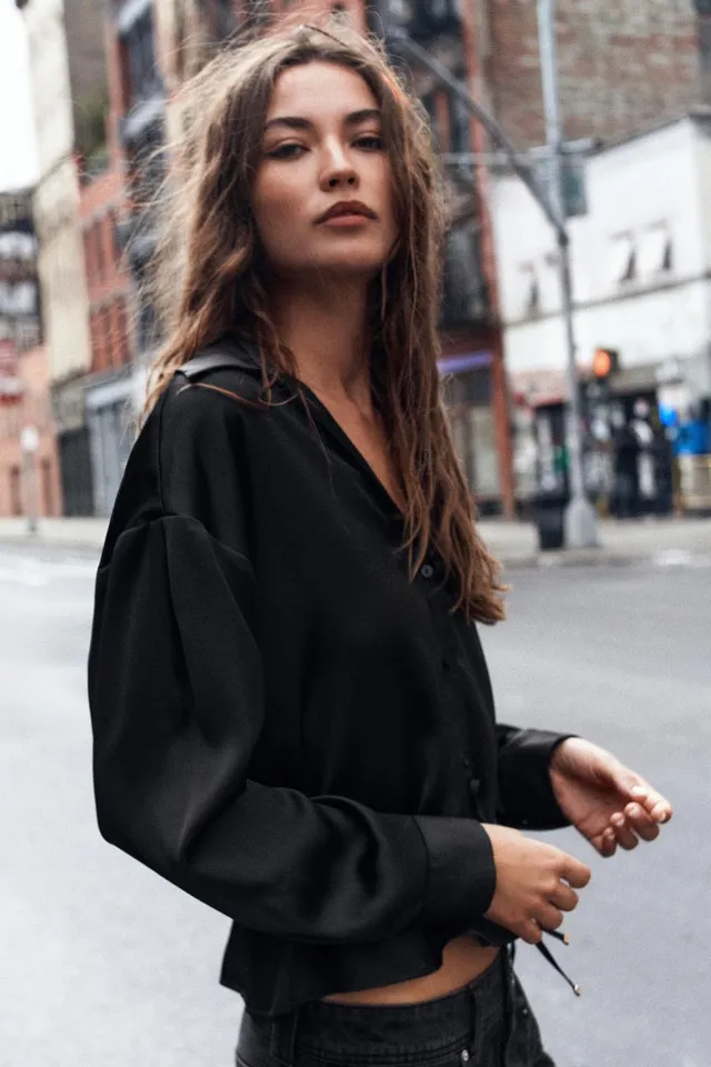 SATIN SHIRT WITH BELT – image 4