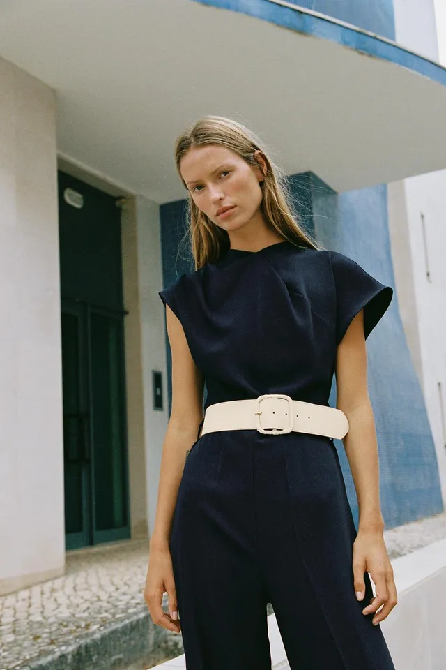 ASYMMETRIC SLEEVE JUMPSUIT WITH BELT – image 3