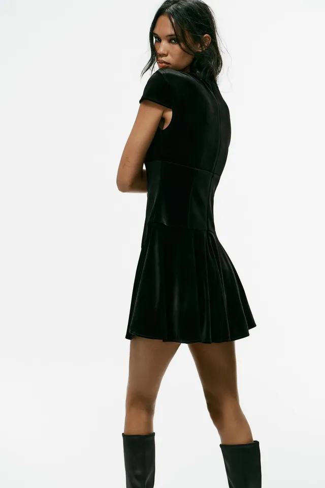 VELVET MINI DRESS WITH FROG FASTENING – image 3