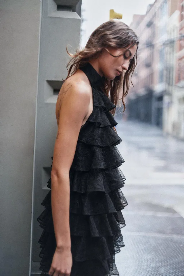SHORT RUFFLED LACE DRESS – image 3