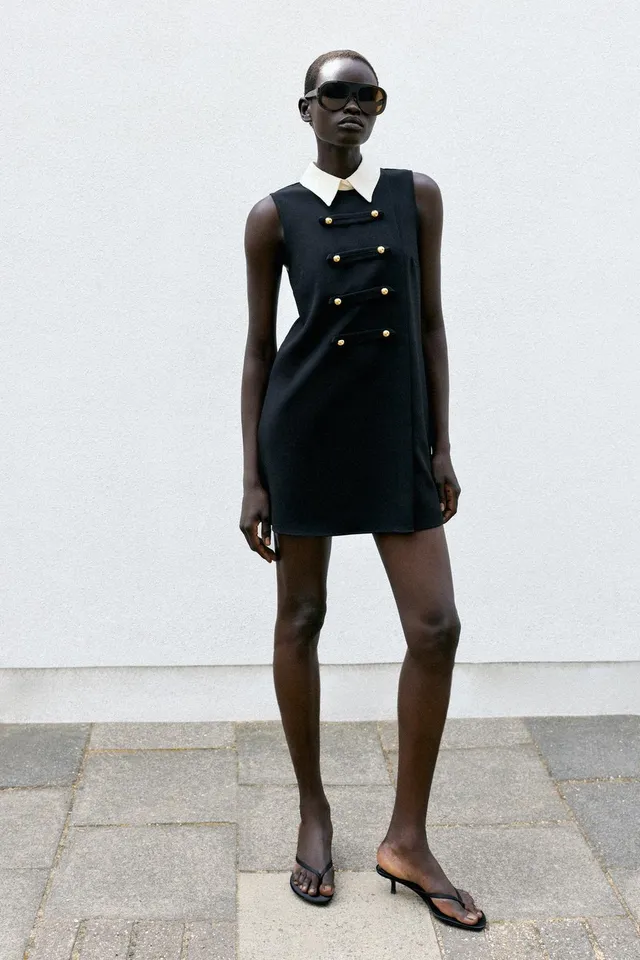 SHORT FROG FASTENING DRESS