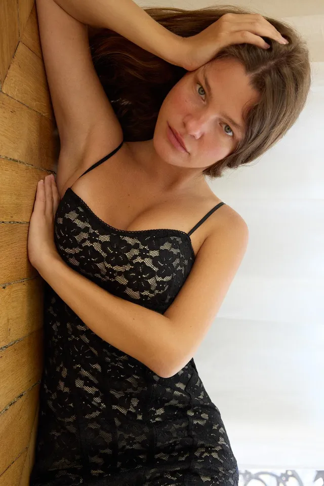 LACE MINI DRESS – image 4