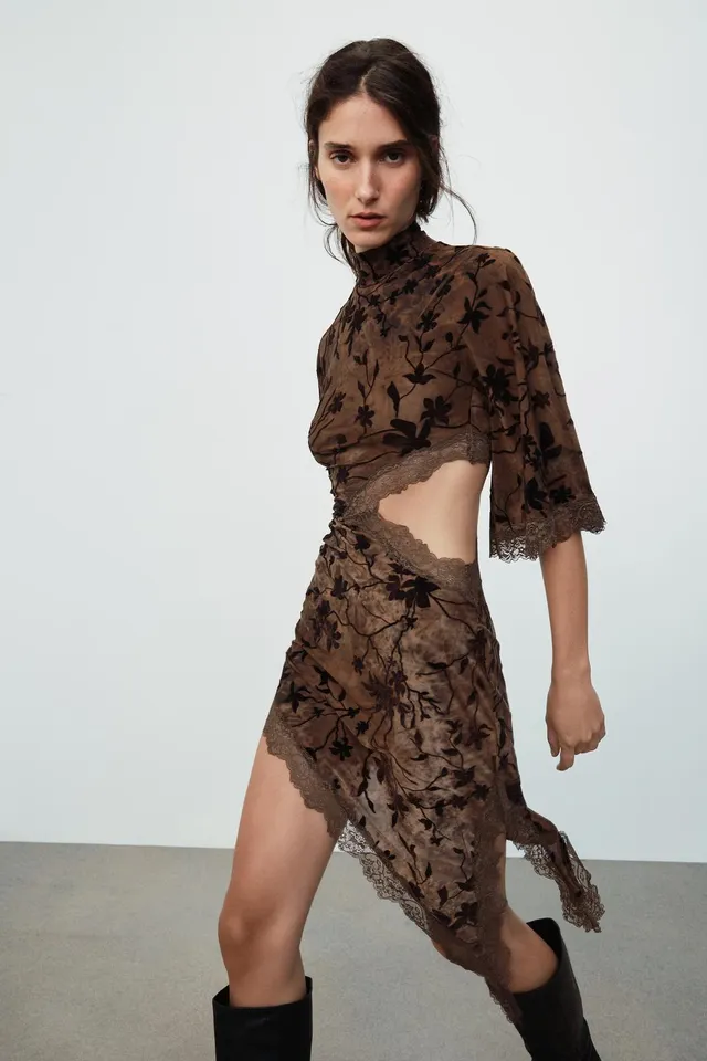 FLOCKED MINI DRESS WITH OPENING – image 3