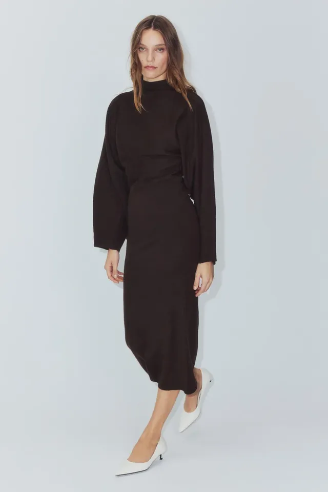 HIGH NECK LONG KNIT DRESS
