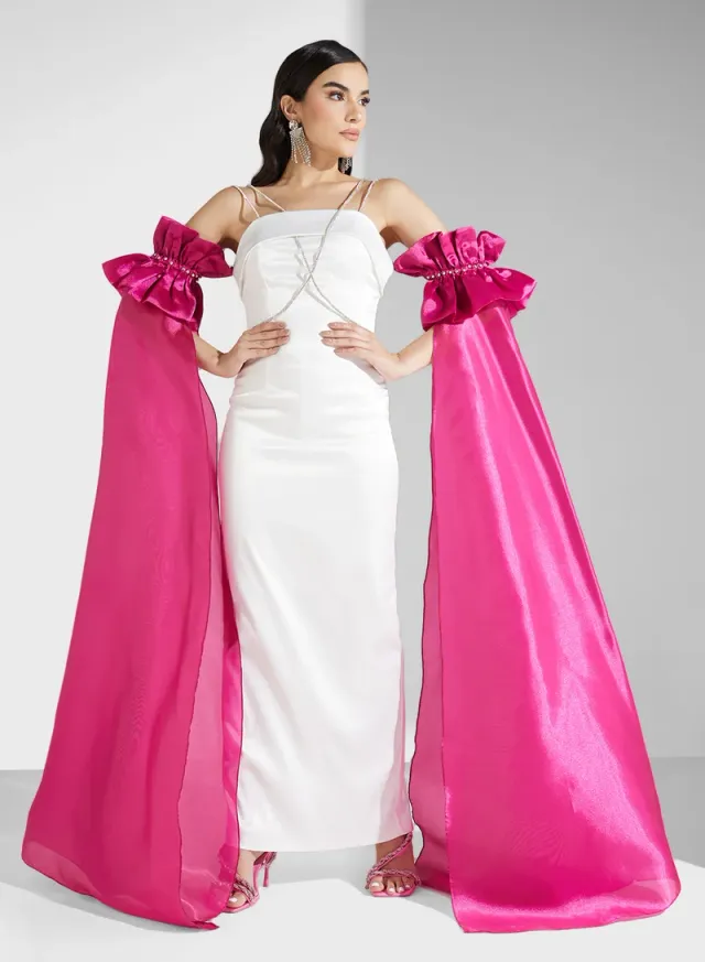 Off-White Maxi Fit & Flare Column Dress with Square Neck and Capelet – image 5