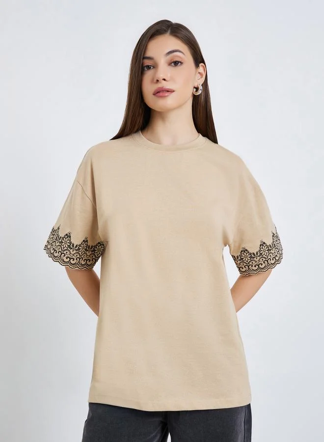Women's Embroidered Sleeve Oversized T-Shirt Brown