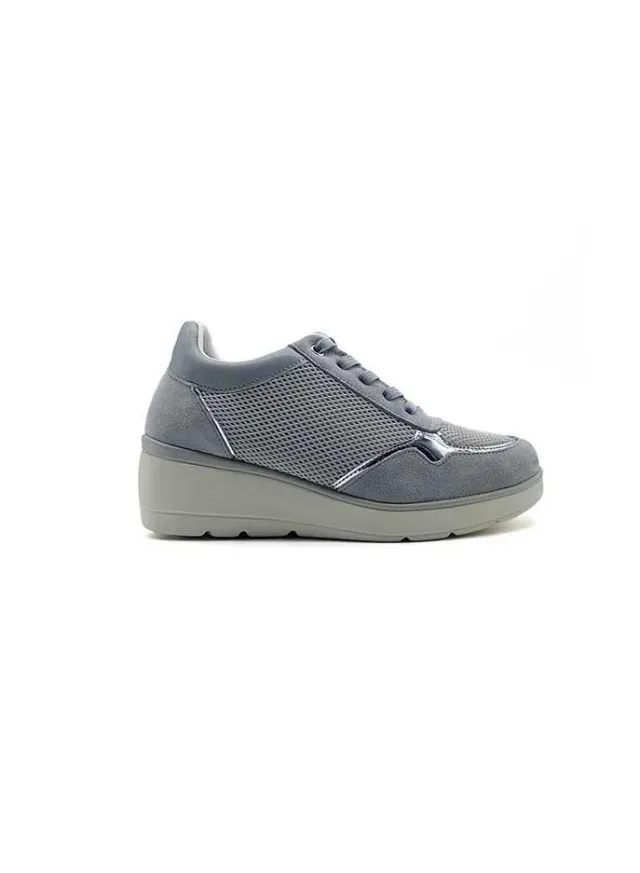 Women's Athletic Sneakers – image 2