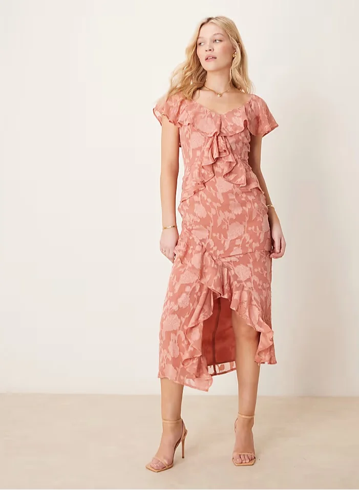Elegant Ruffled Chiffon Dress