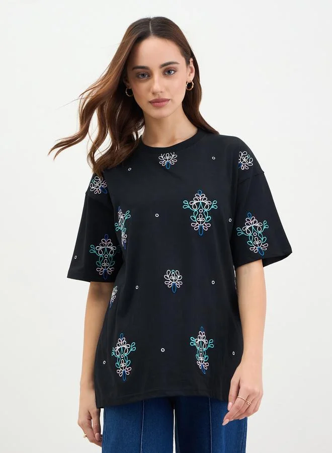 Green Embroidered Oversized T-Shirt Black
