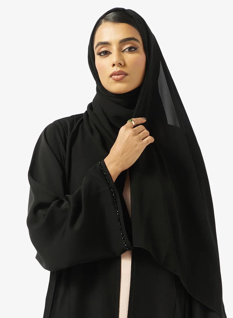 عباية وشيلة مزينة