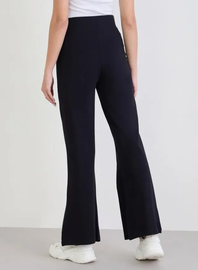 Women's Flare Leggings Black – image 4