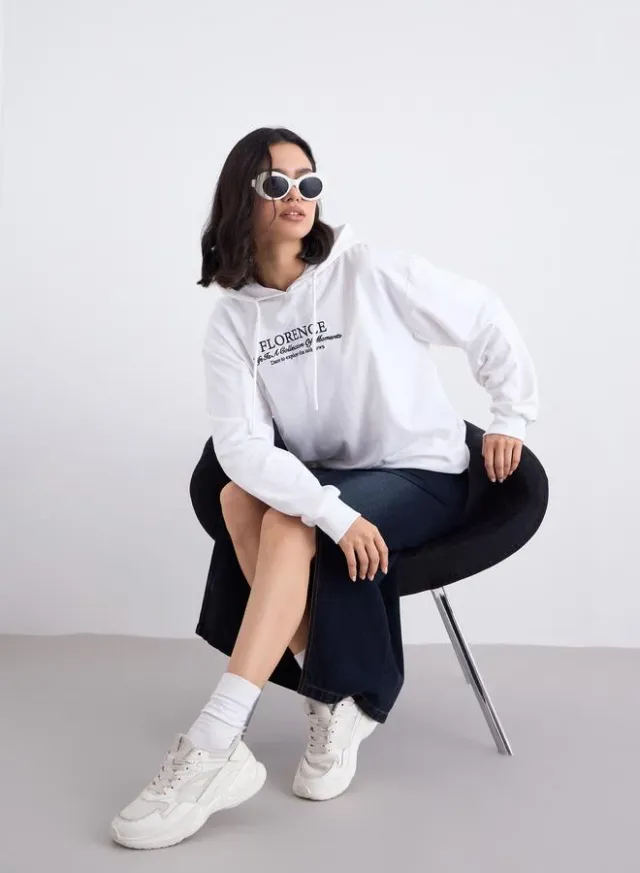 Embroidered Longline Hoodie White – image 3