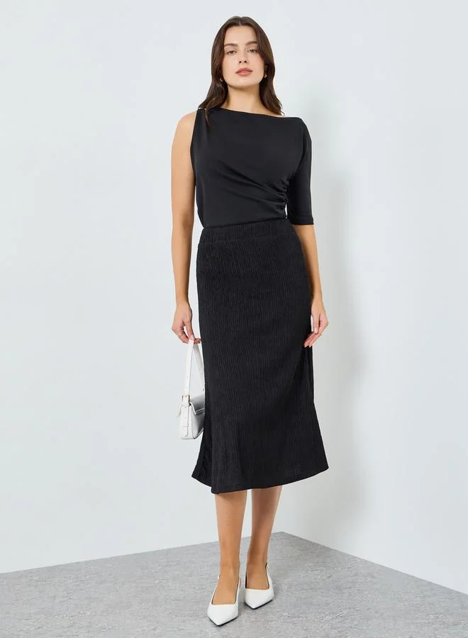 Women's Solid Textured Midi Skirt Black