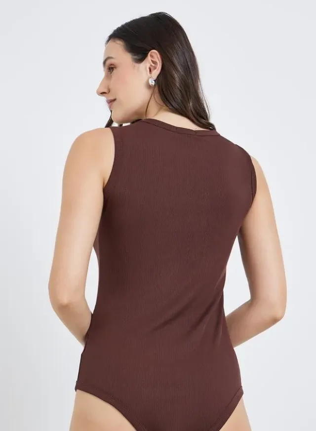 Women's Brown Square Neck Sleeveless Fitted Bodysuit – image 4