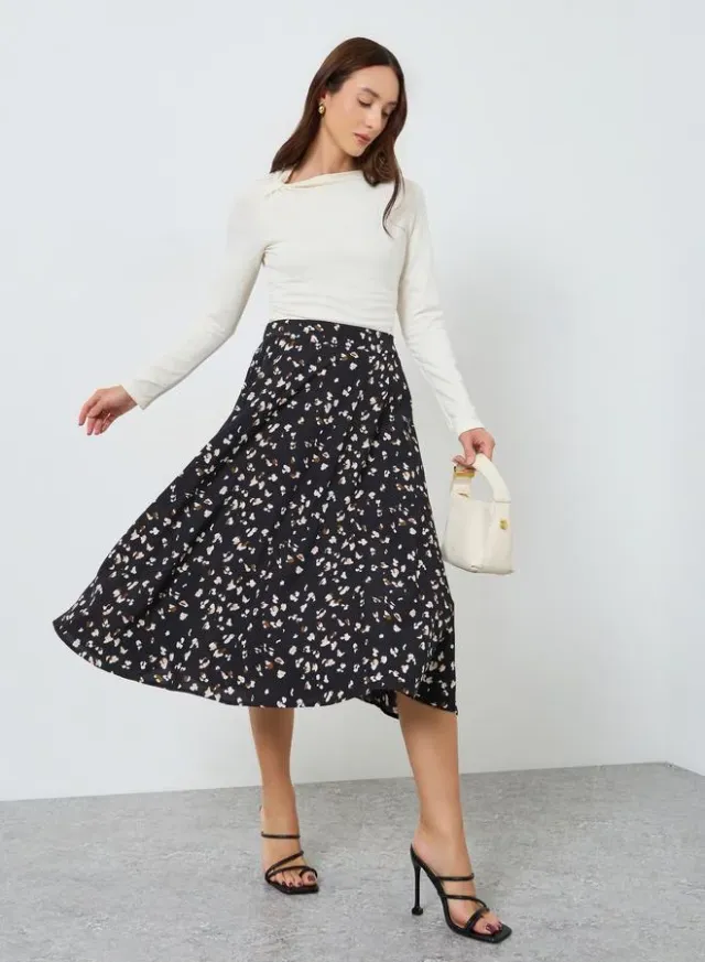 Women's Graphic Print A-Line Midi Skirt Black