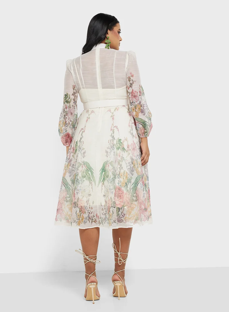 فستان ميدي بنقشة زهور وحزام