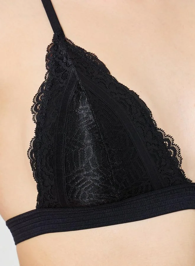 Lace Padded Non-Wired Bralette with Metal Trim Black