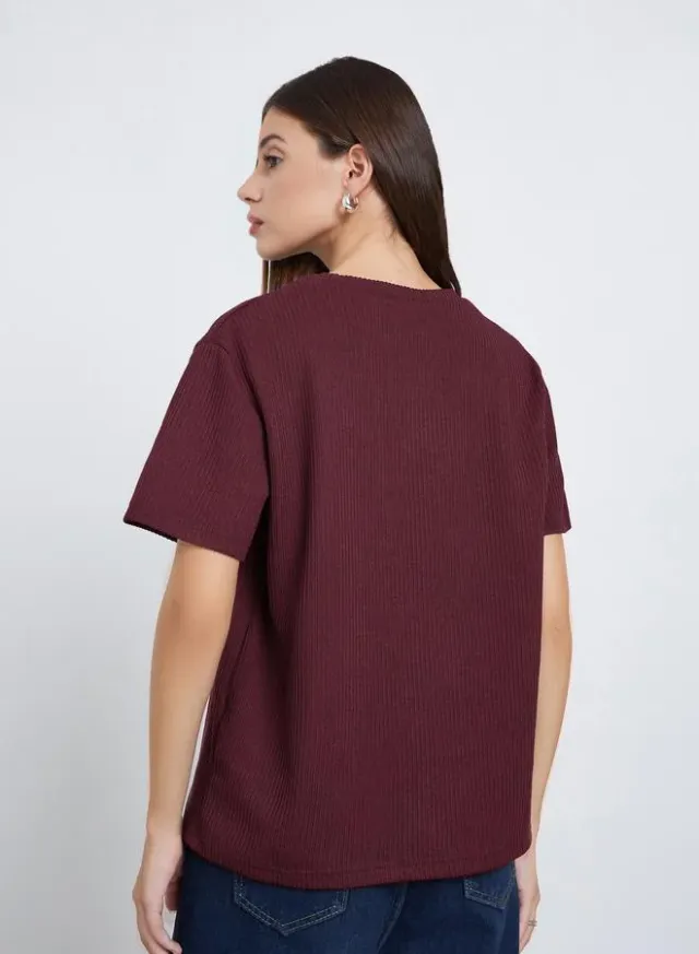 Styli Flat Knit Round Neck T-Shirt Burgundy – image 5