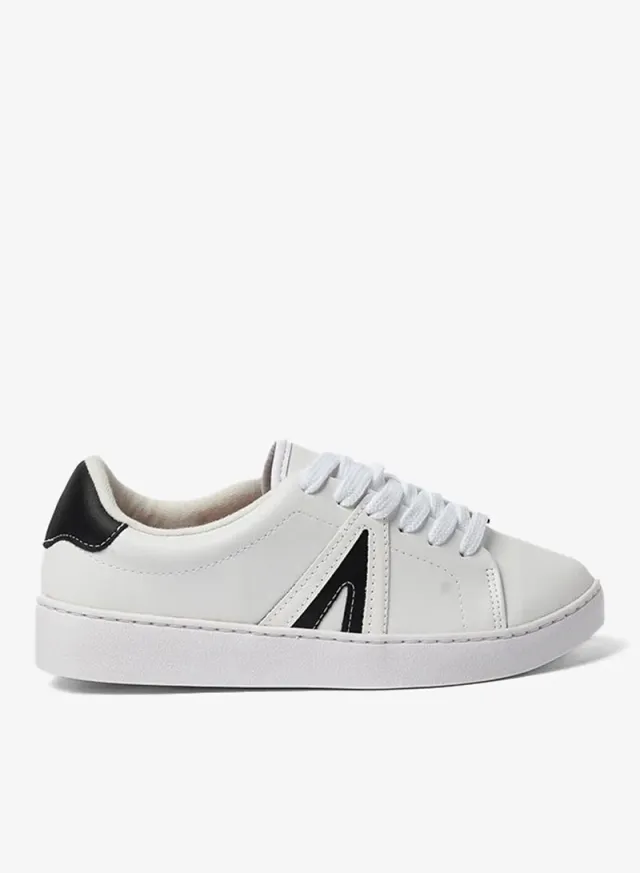 Comfort Women’s Sneakers – Lace-Up Ladies Sneakers & Casual Sneakers for Girls