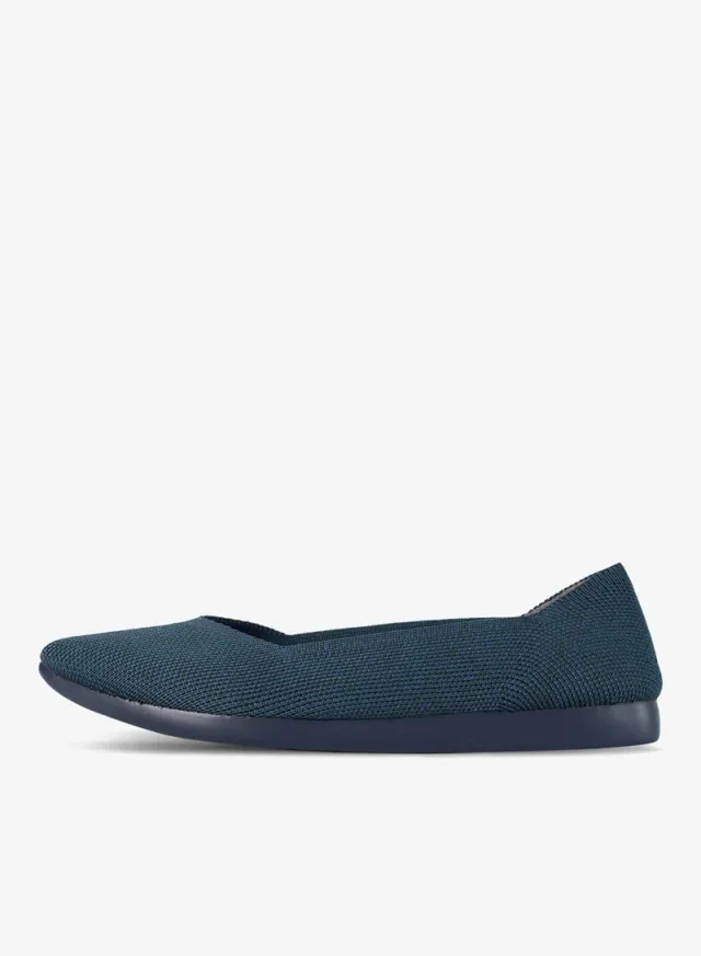 Cloud Edition Closed-Toe Flat Shoes Steel Blue
