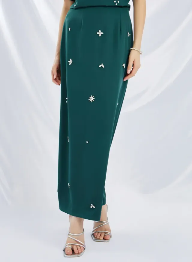 Styli Women's Deep Green Embellished Short Sleeve Top and Skirt Co-Ords – image 4