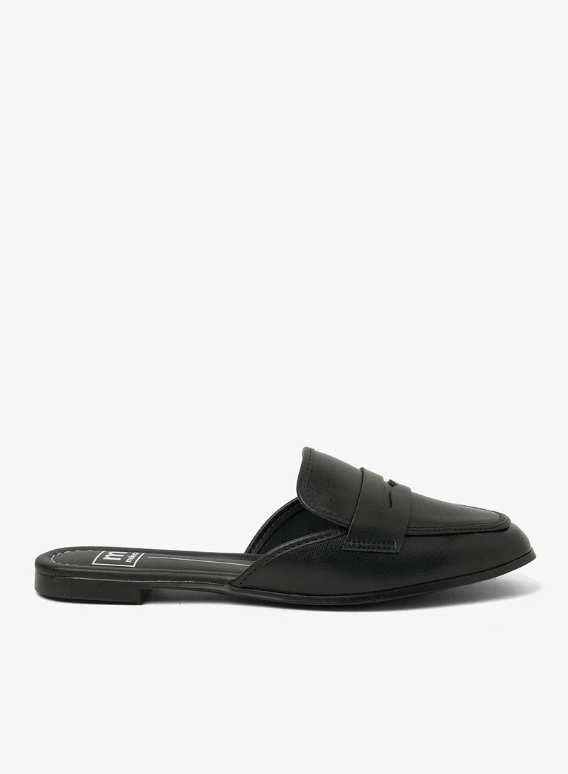 Aliana Closed Toe Slip Ons Black