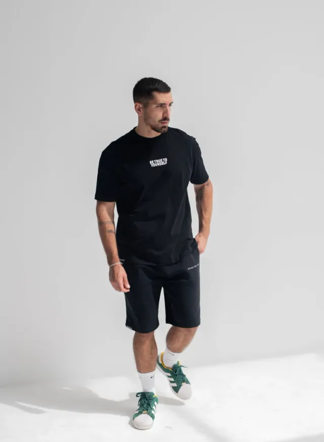 Unisex Black Cotton Oversized High-Rise Shorts - UAE – image 3
