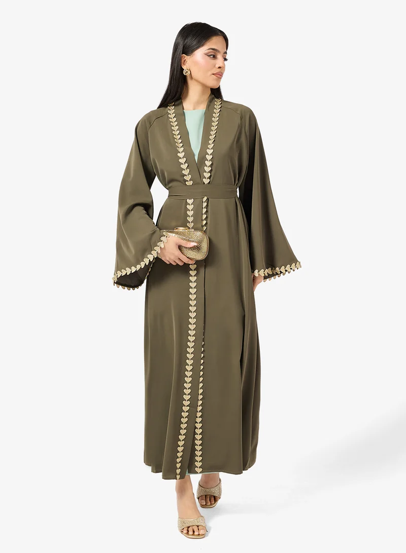 Contrast Piping Abaya