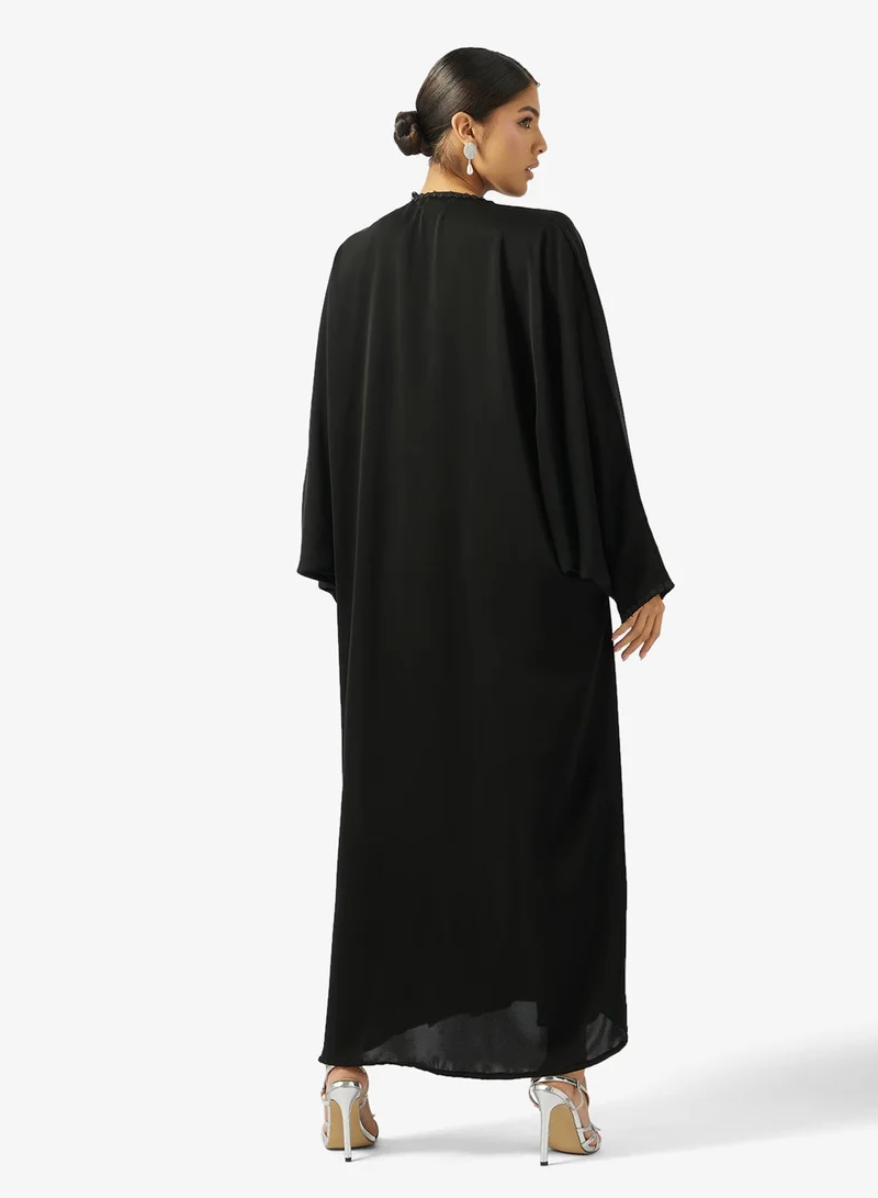 عباية دانتيل أسود مع شيلة