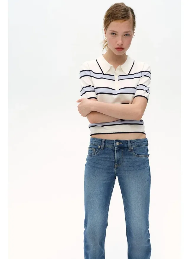 Low Rise Flared Jeans Ivory