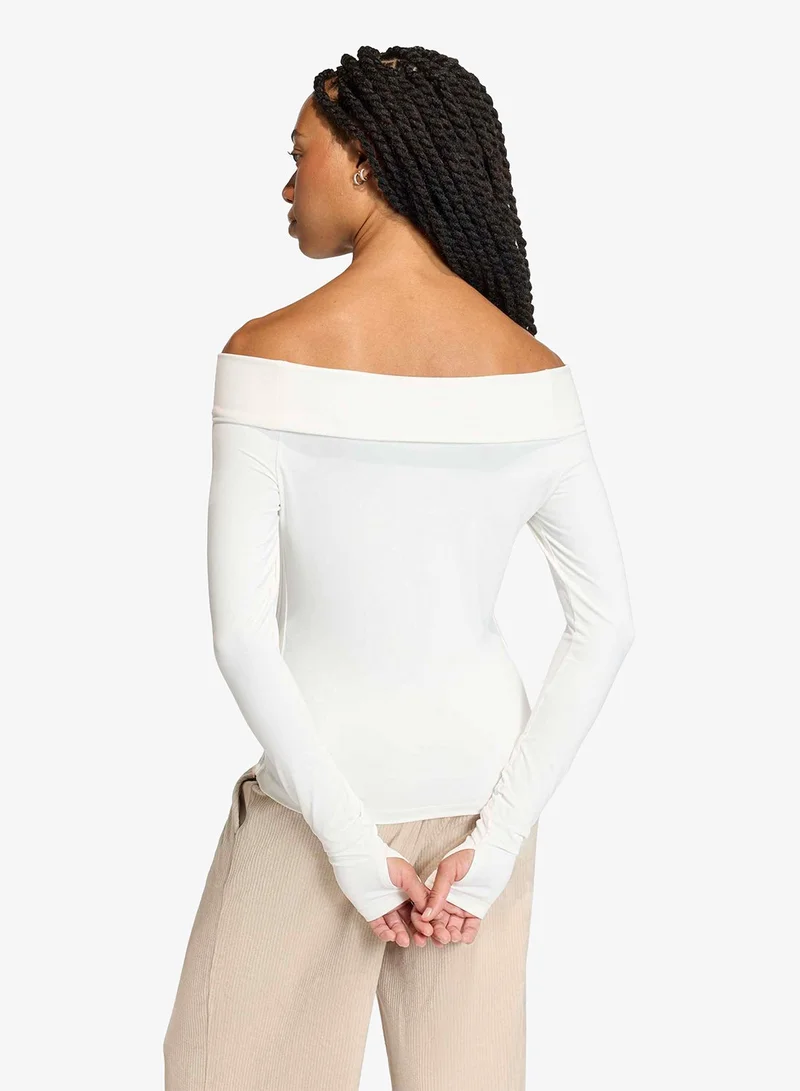 Off-Shoulder T-Shirt Beige