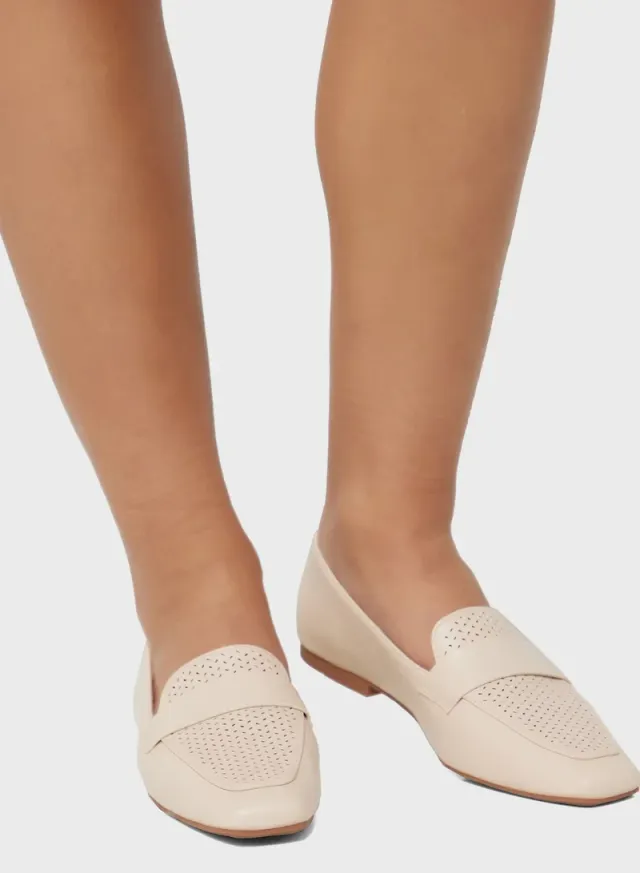 Cutout Detail Loafers Cream – image 5