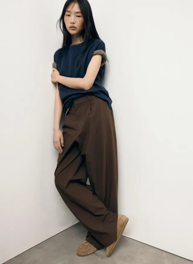 Low-Rise Wide-Leg Trousers – image 3