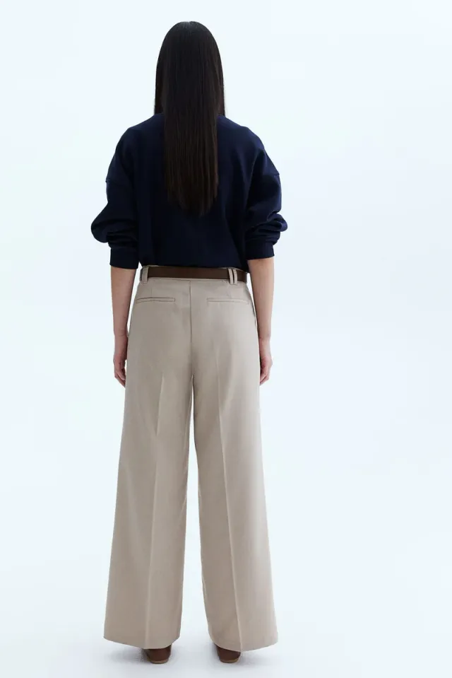 Wide-Leg Tailored Trousers – image 2