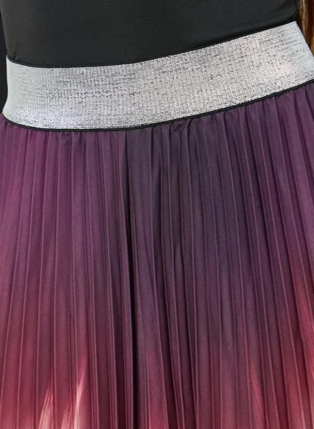 Women's V-Neck Top & Pleated Skirt Set – image 4